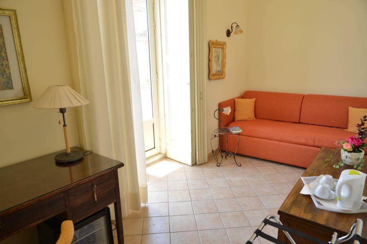 B&B Al Teatro Massimo Catania Exterior photo